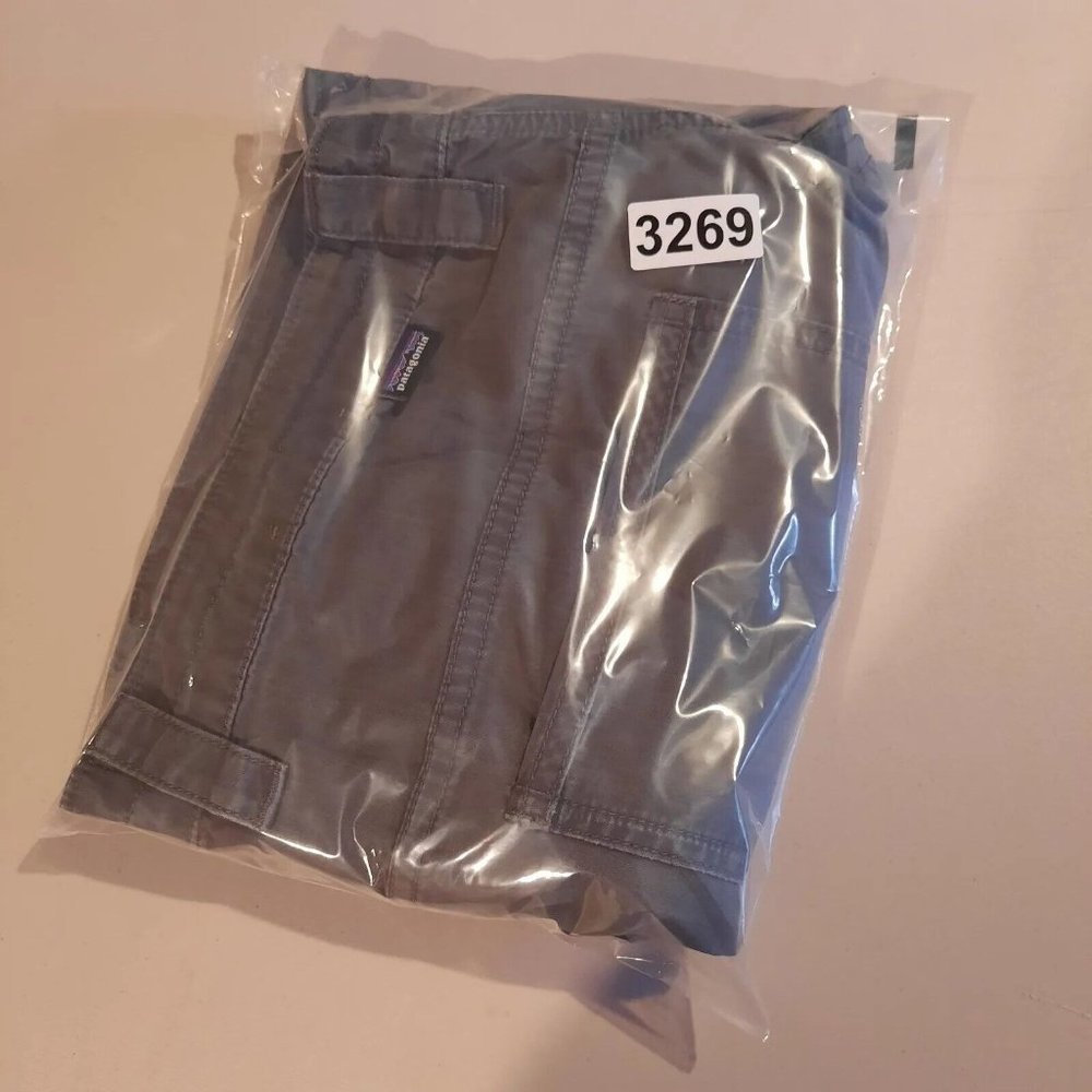 Patagonia Tenpenny Shorts Mens 38 Gray Organic Cotton Nylon Utility Hiking - Picture 10 of 10